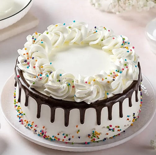 Creamy Drip Chocolate Cake